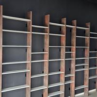 Mobile-Libreria in Corten