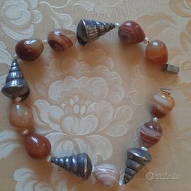 COLLANA CON PIETRE DURE CONGHIGLIE PERLE BAROCCHE