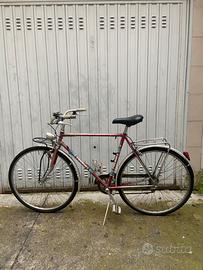 Bicicletta bianchi vintage portapacchi fari