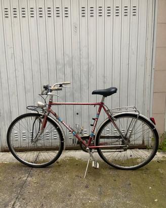 Bicicletta bianchi vintage portapacchi fari