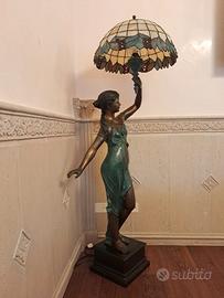 Lampada Art Nouveau Bronzo Patinato e VetroTiffany