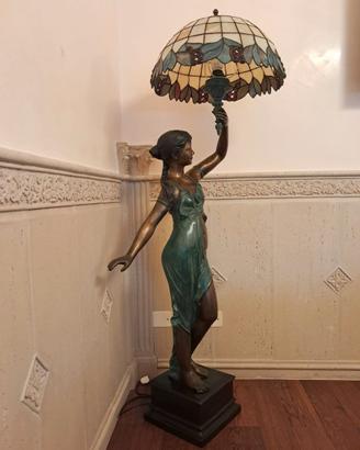 Lampada Art Nouveau Bronzo Patinato e VetroTiffany