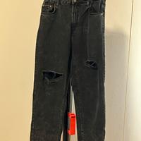 jeans neri strappati