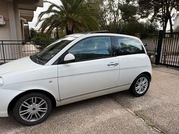 Lancia Ypsilon 1.3 Mtj