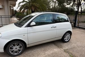 Lancia Ypsilon 1.3 Mtj