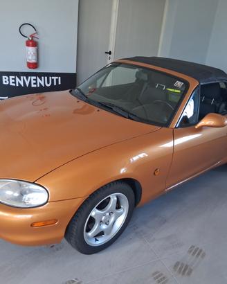 Mazda MX-5 1.6i 16V cat