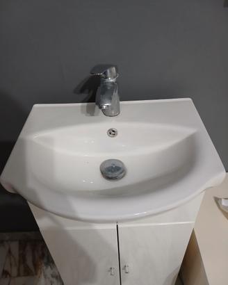 Mobile con lavabo usato pochissime volte