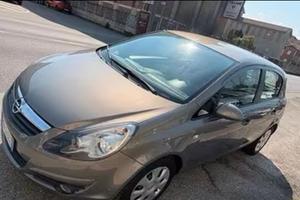 Opel corsa 1.3 d. 111 edizione