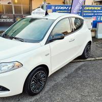 Lancia Ypsilon 1.0 FireFly 5 porte S&S Hybrid Ecoc