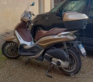 Piaggio Beverly 300 i.e.