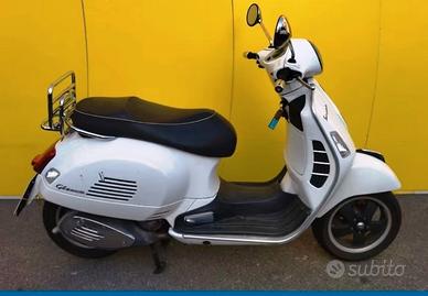 Piaggio Vespa 300 GTS - 2009
