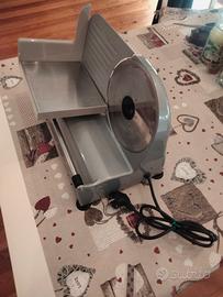 AFFETTATRICE DA CASA RGV