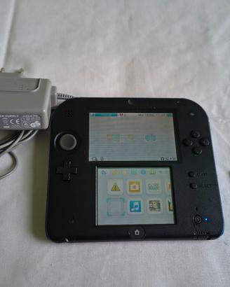 Nintendo 2 Ds funzionante con alimentatore