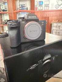 Sony A7RV con due batterie originali