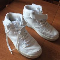 Scarpe sportive bianche Unisex “Victory” N. 40