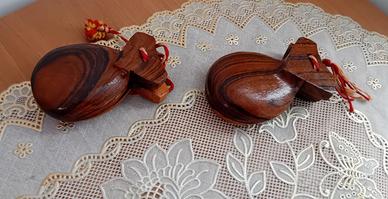 Leva etichette Erbaplast / Nacchere in legno