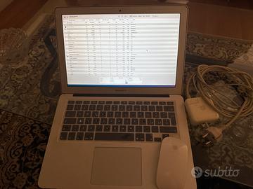 MacBook Air 13 perfettamente funzionante