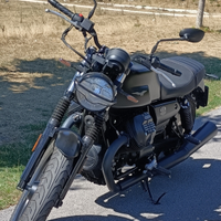 Moto Guzzi V7 Stone 850