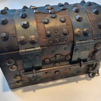 Piccolo Forziere stile Medievale Artigianale 