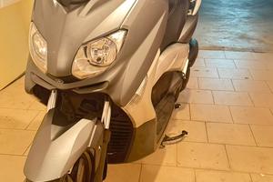 Yamaha X-max 125 cc