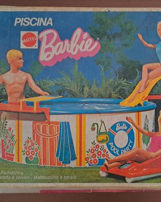 Piscina Barbie Mattel con accessori