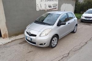 Toyota Yaris 1.0 5 porte Now