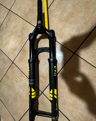 Forcella FOX 32 Performance StepCast 29 100mm