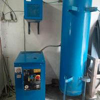 COMPRESSORE A VITE CON ESSICCATORE NUOVO