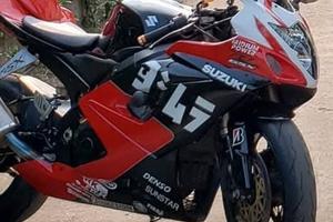 Suzuki GSX R 1000 - 2005 yoshimura