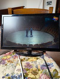 TV Samsung 22 
