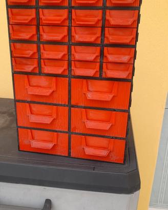Cassettiera per oggetti minuti