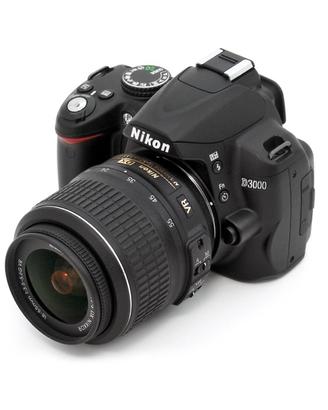NIKON D3000