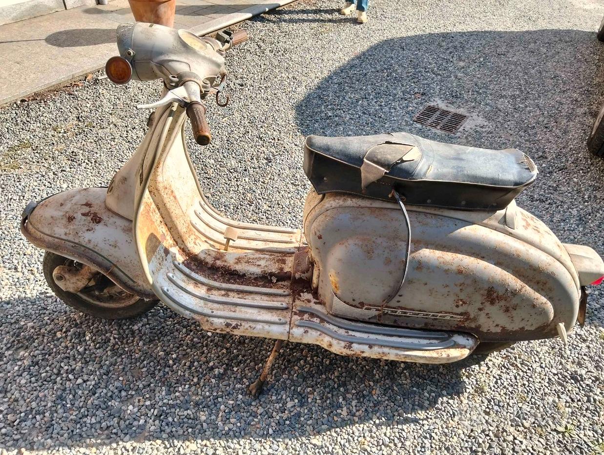 Vehicle Lambretta 175 Da Restaurare Lambretta Da Restaurare