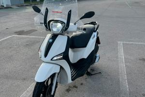 Liberty 125 S ABS Bianco