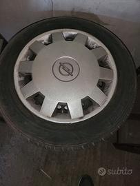 Cerchi 14 completi ci copricerchi e gomme opel