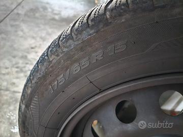 4 gomme comprensive di cerchi