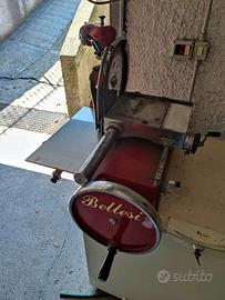affettatrice manuale da restauro 