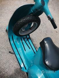 Vespa 50R