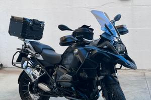 BMW R 1200 GS Adventure Triple Black, 2018 con TFT