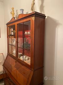 Vetrina in arte povera