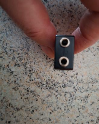 Adattatore audio sdoppiatore