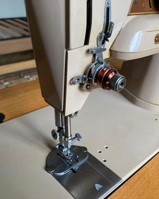 Macchina da Cucire Vintage Singer 401