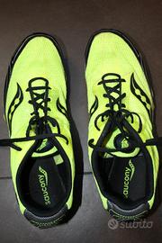 Scarpe hotsell chiodate saucony