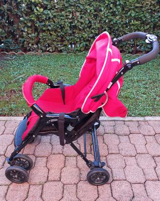 Passeggino superleggero Aprica 8.5.8