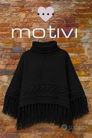 Mantella dolcevita nera con fragie MOTIVI