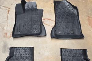 Kit Tappeti Auto Jeep Compass.