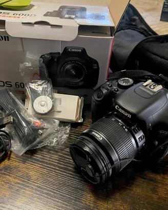Canon EOS 600D + Accessori originali
