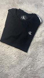 t shirt calvin klein