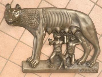 Lupa capitolina bronzo invecchiato