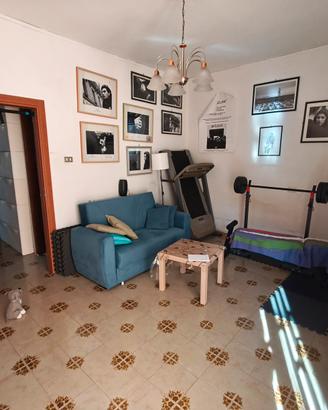 Bilocale a Fuorigrotta su via Giacomo Leopardi 192